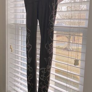 Teeki yoga pants. Made from recycled bottles.